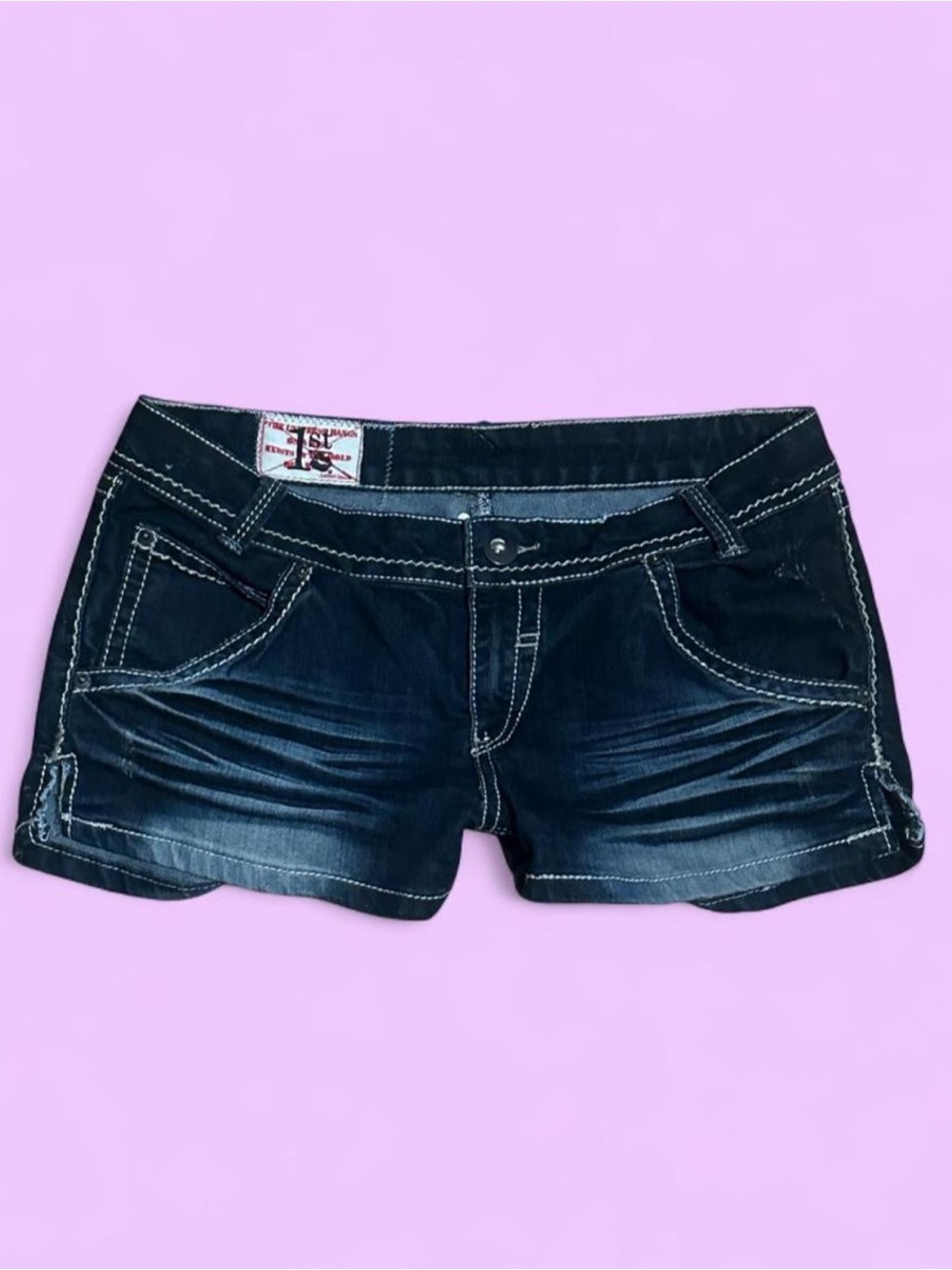Trendy Y2K 2000s Low rise denim shorty shorts McBling mall girl Laguna Beach